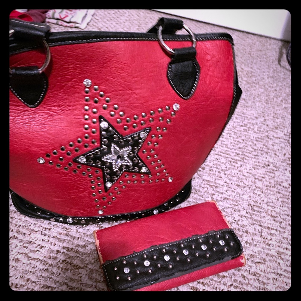 Red star purse with free wallet